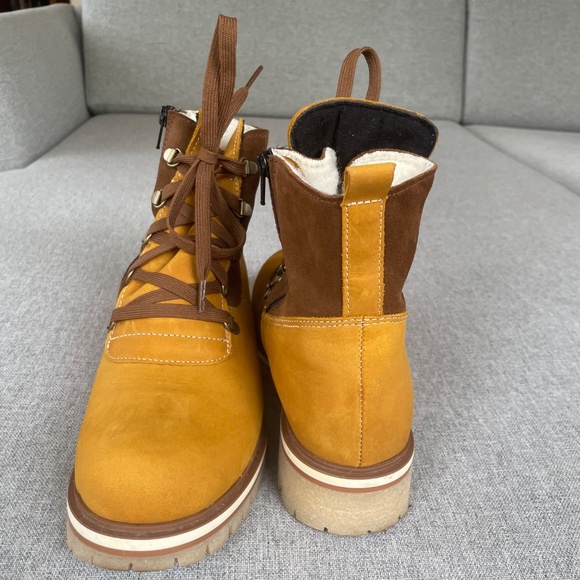 *PRICE DROP* Saute Mouton Suede + Wool-lined Ankle Boots - Size 40 / 9 - EUC - Picture 13 of 16